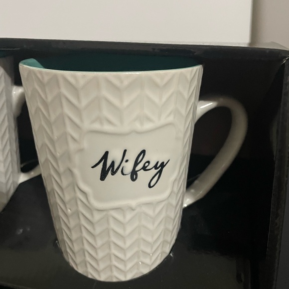 Hubby & Wifey Coffee Mugs - Picture 2 of 4